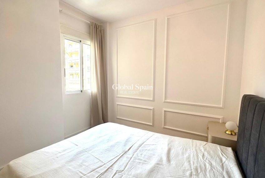 Resale - APARTMENT -
TORREVIEJA - Center