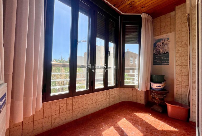 Resale - APARTMENT -
TORREVIEJA - Center