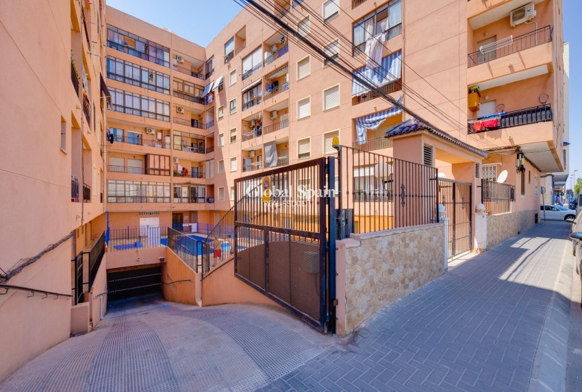 Resale - APARTMENT -
TORREVIEJA - Center