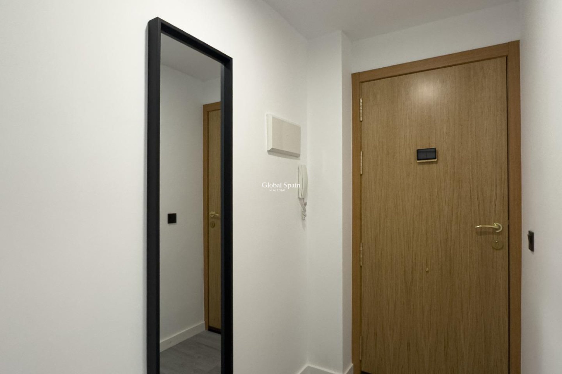 Resale - APARTMENT -
TORREVIEJA - Center