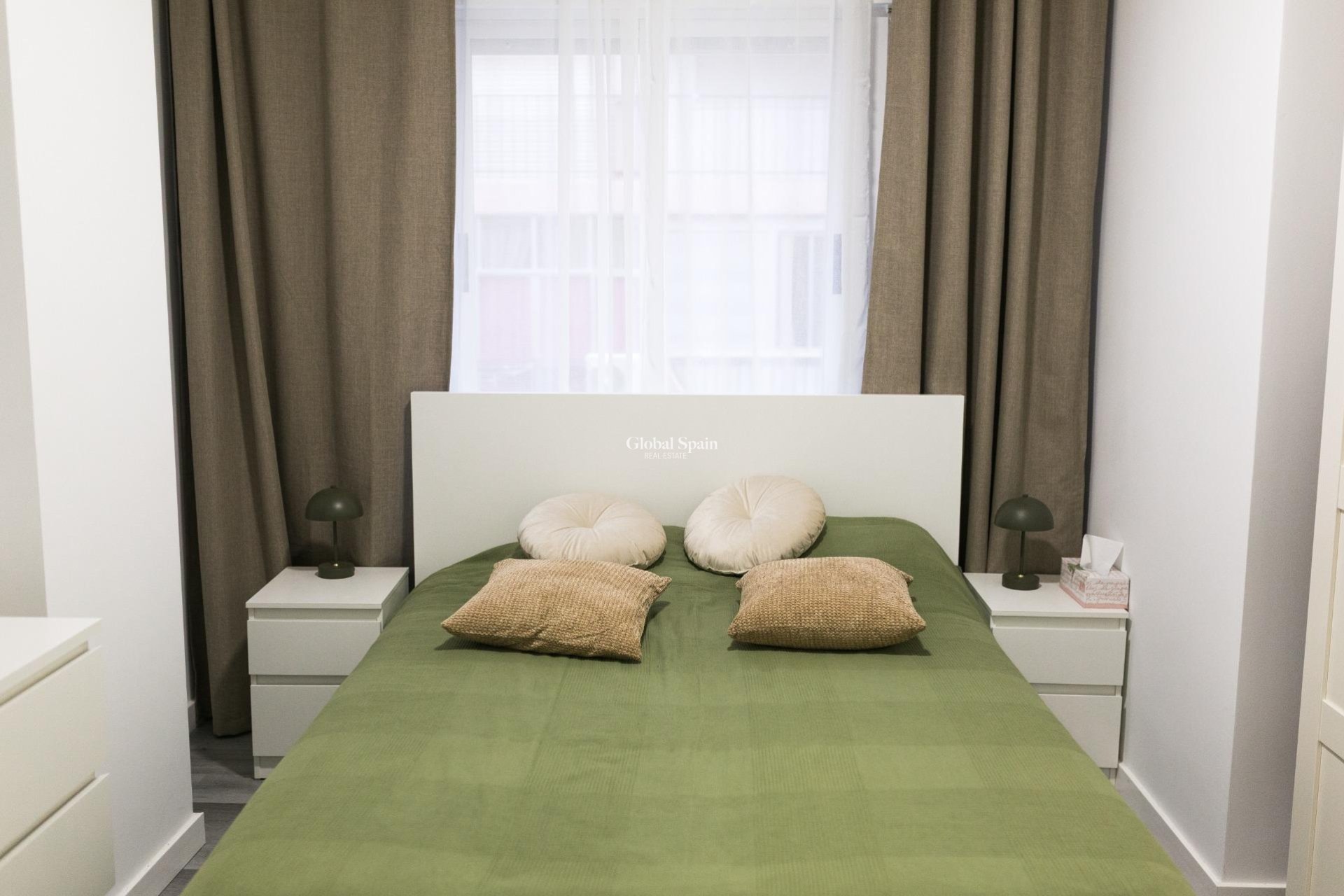 Resale - APARTMENT -
TORREVIEJA - Center