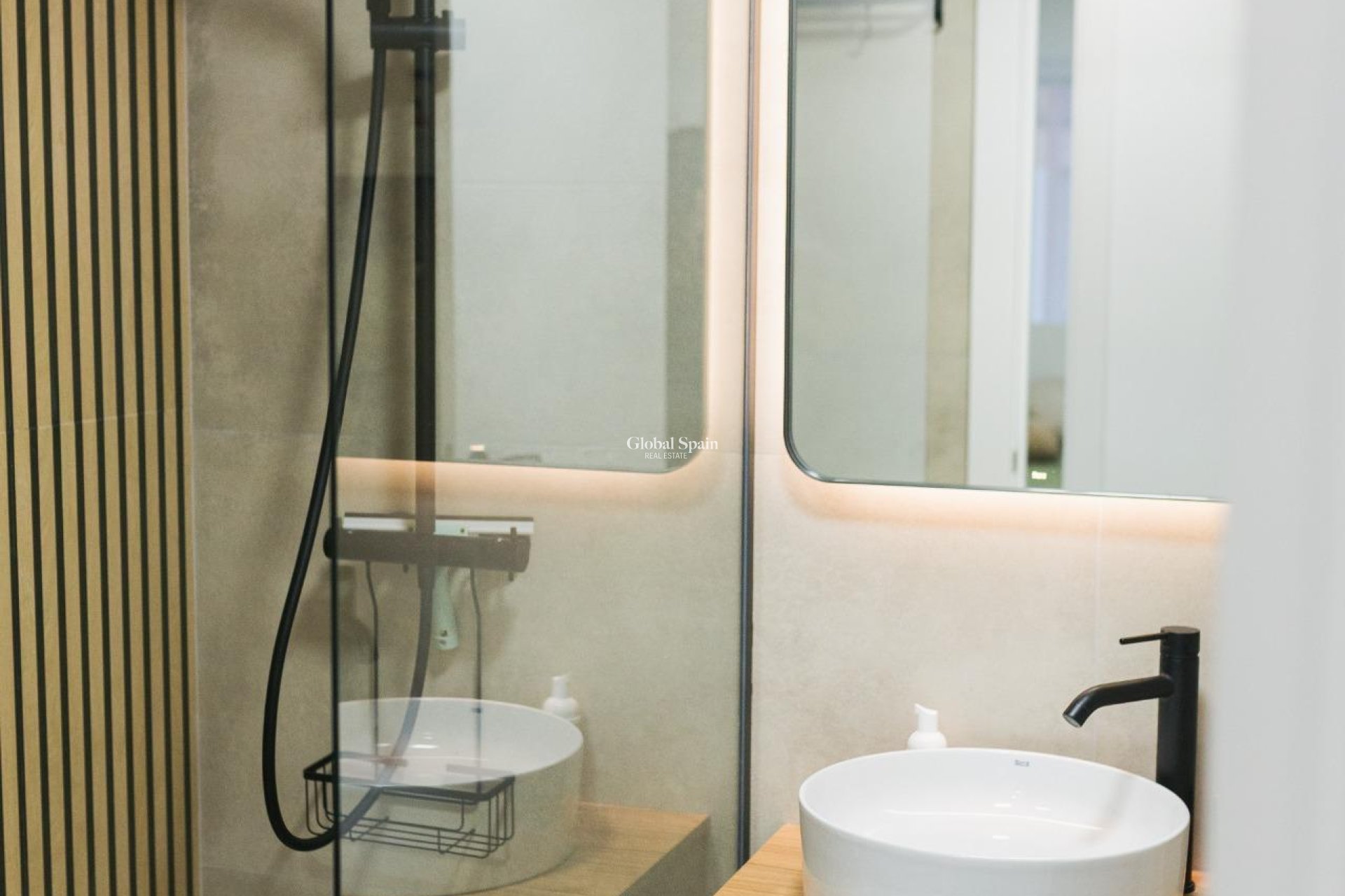 Resale - APARTMENT -
TORREVIEJA - Center