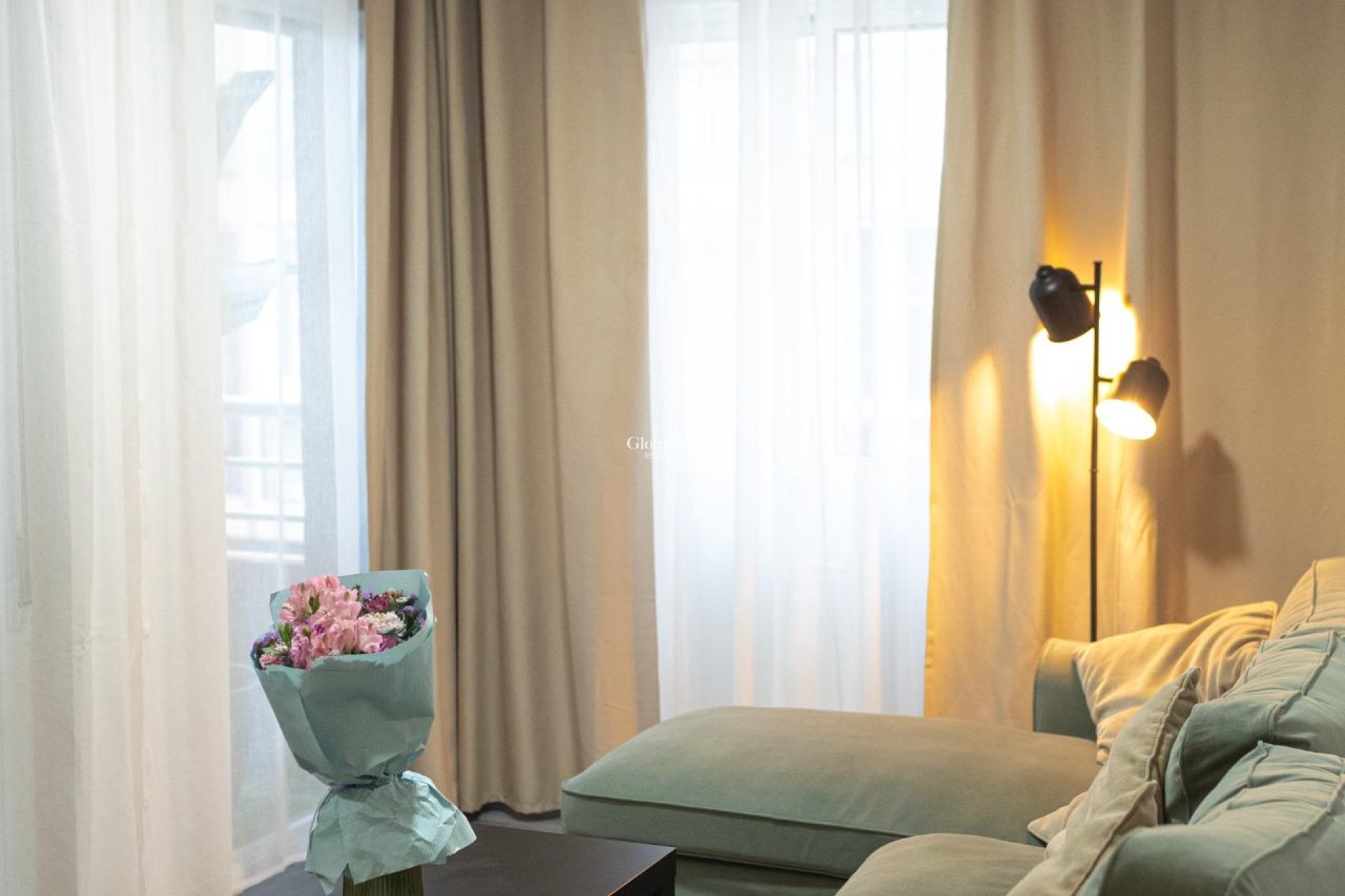 Resale - APARTMENT -
TORREVIEJA - Center