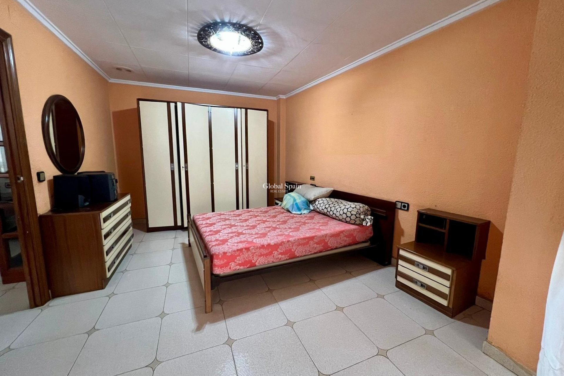 Resale - APARTMENT -
TORREVIEJA - Center