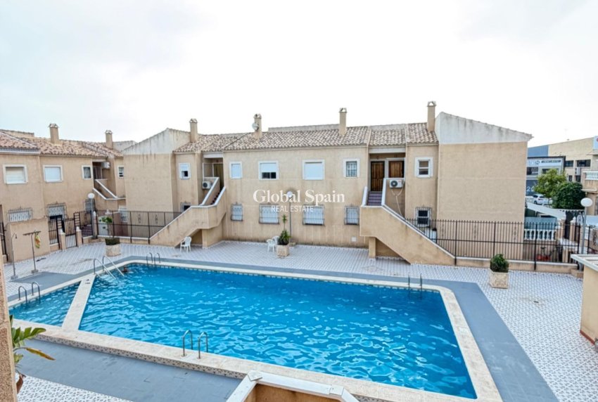Resale - APARTMENT -
TORREVIEJA - Center