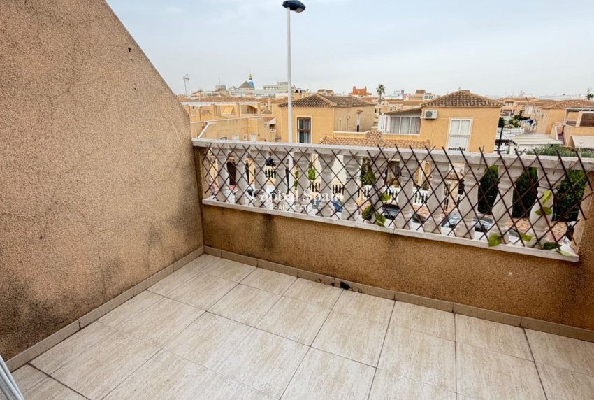 Resale - APARTMENT -
TORREVIEJA - Center