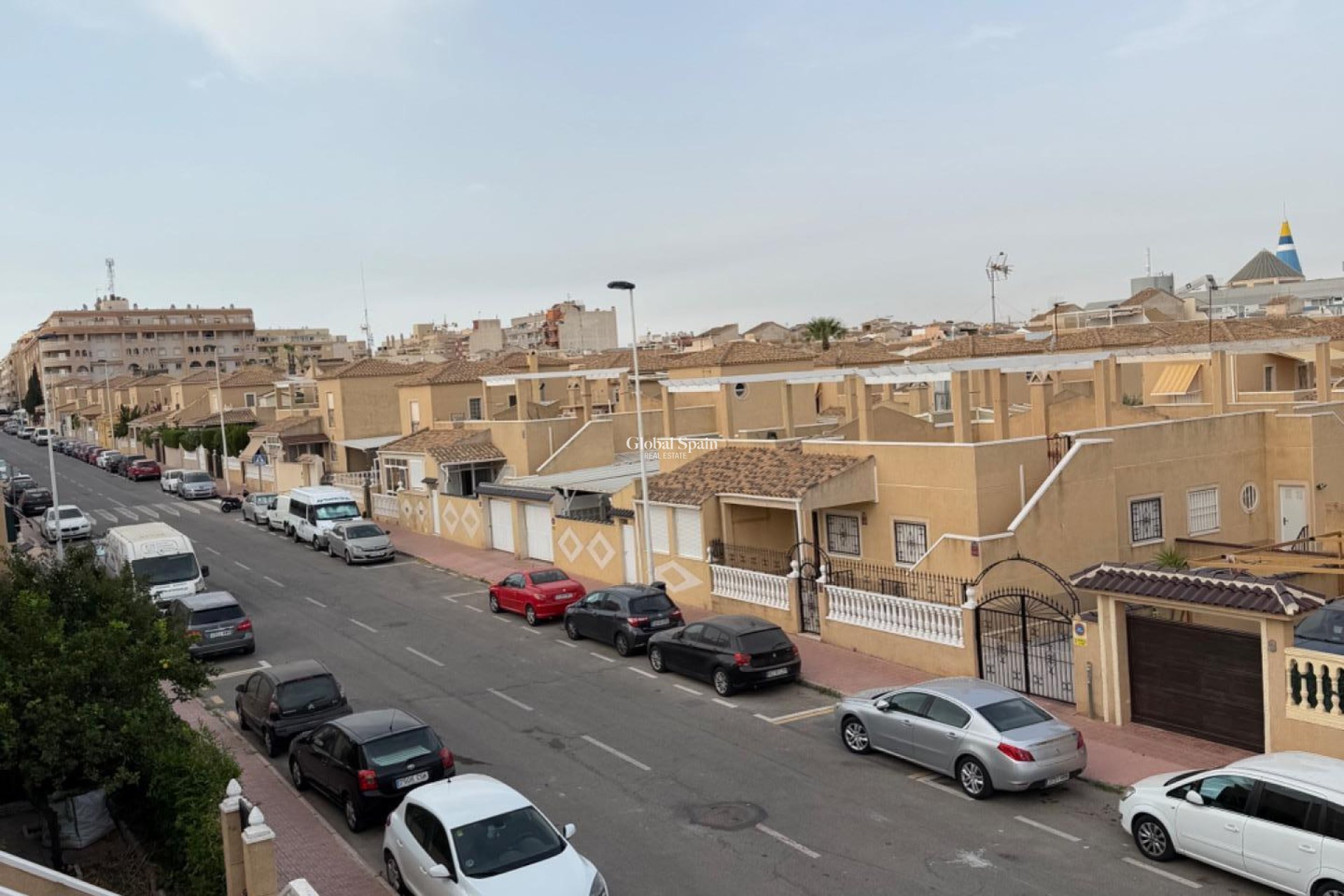 Resale - APARTMENT -
TORREVIEJA - Center
