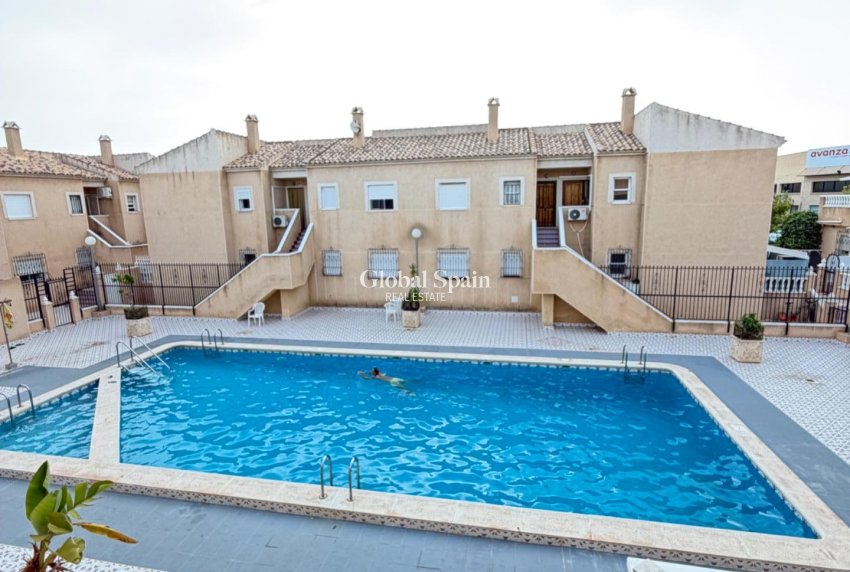 Resale - APARTMENT -
TORREVIEJA - Center