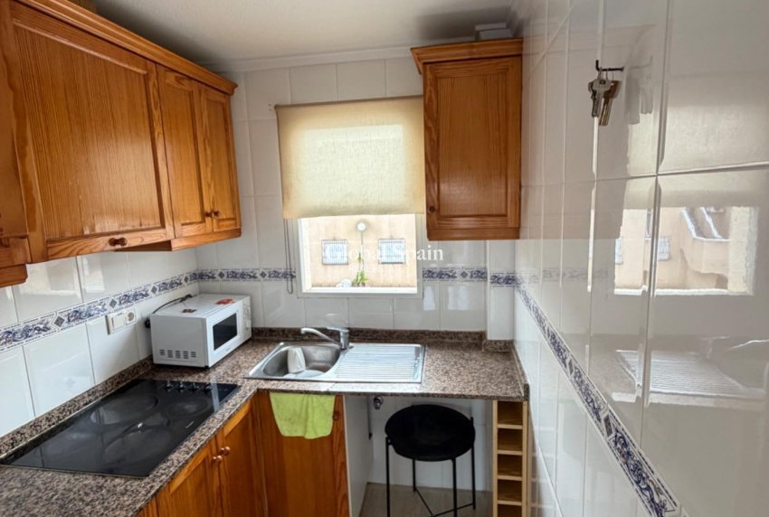Resale - APARTMENT -
TORREVIEJA - Center