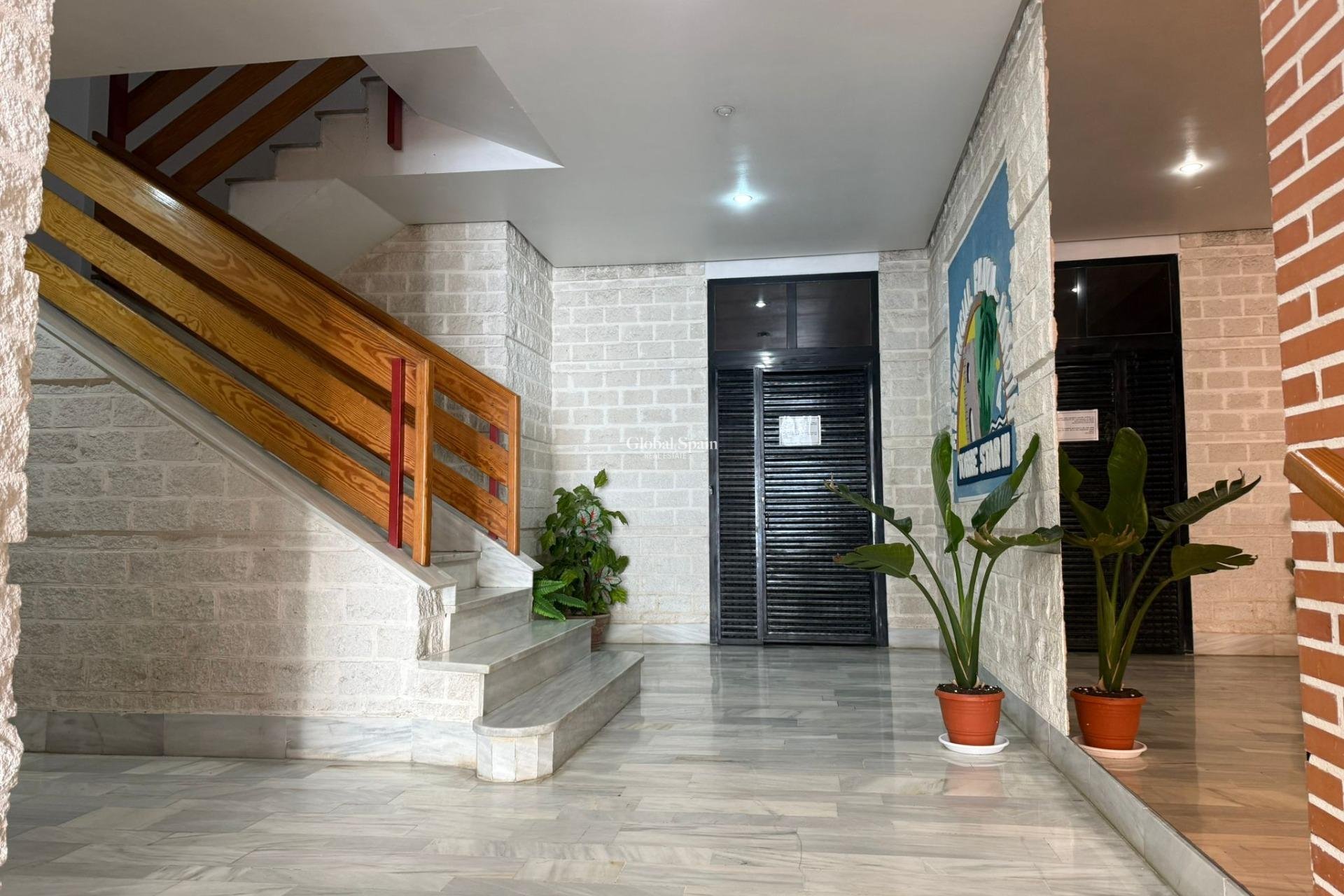 Resale - APARTMENT -
TORREVIEJA - Center