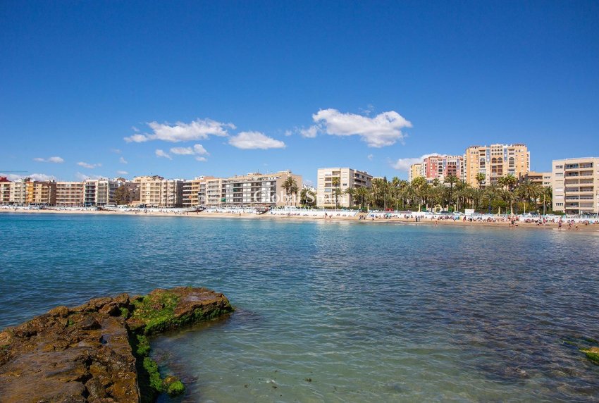 Resale - APARTMENT -
TORREVIEJA - Center