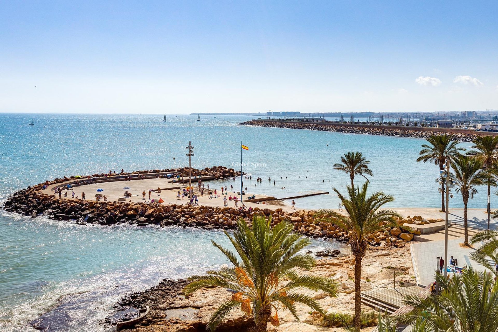 Resale - APARTMENT -
TORREVIEJA - Center
