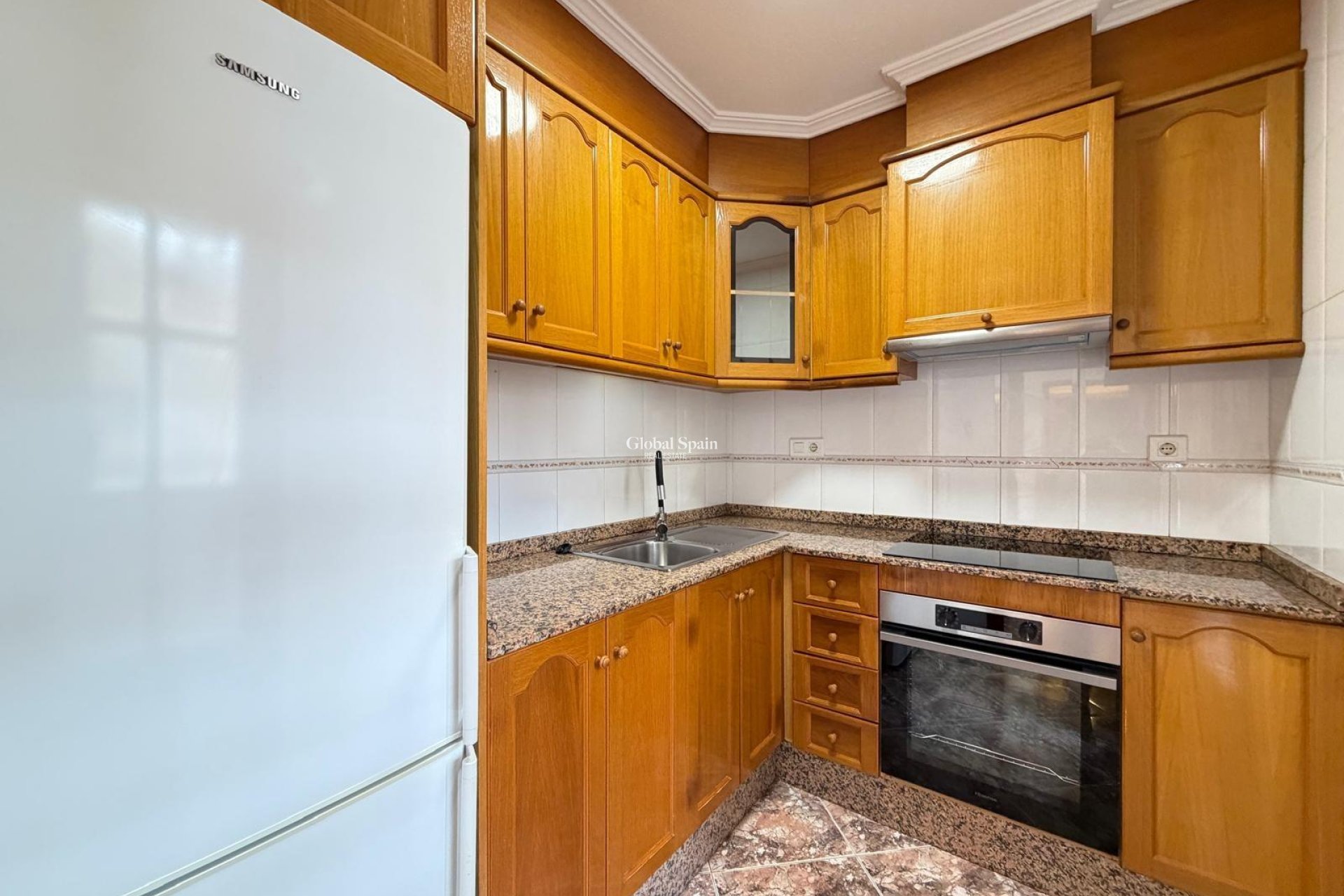 Resale - APARTMENT -
TORREVIEJA - Center