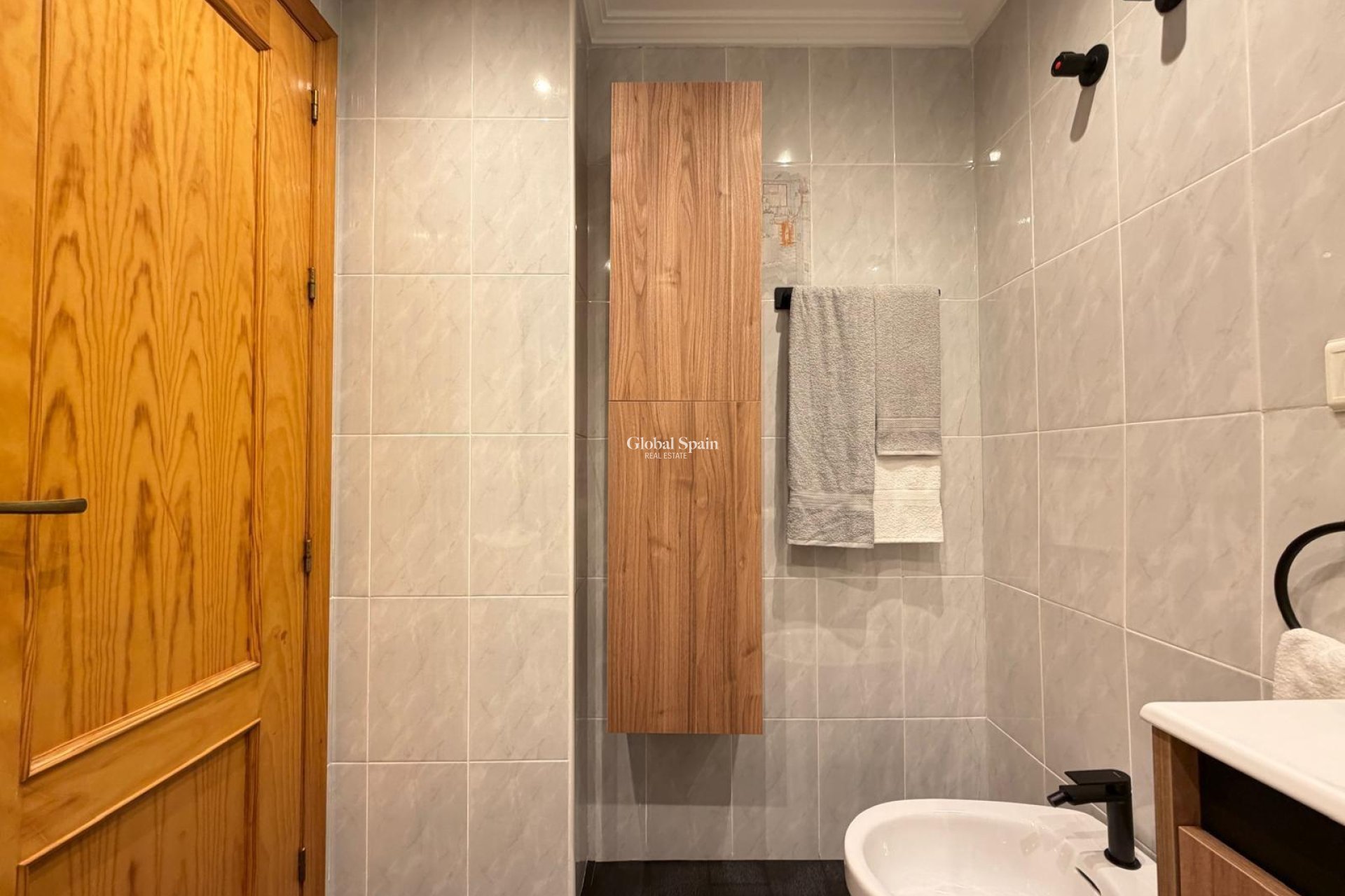 Resale - APARTMENT -
TORREVIEJA - Center