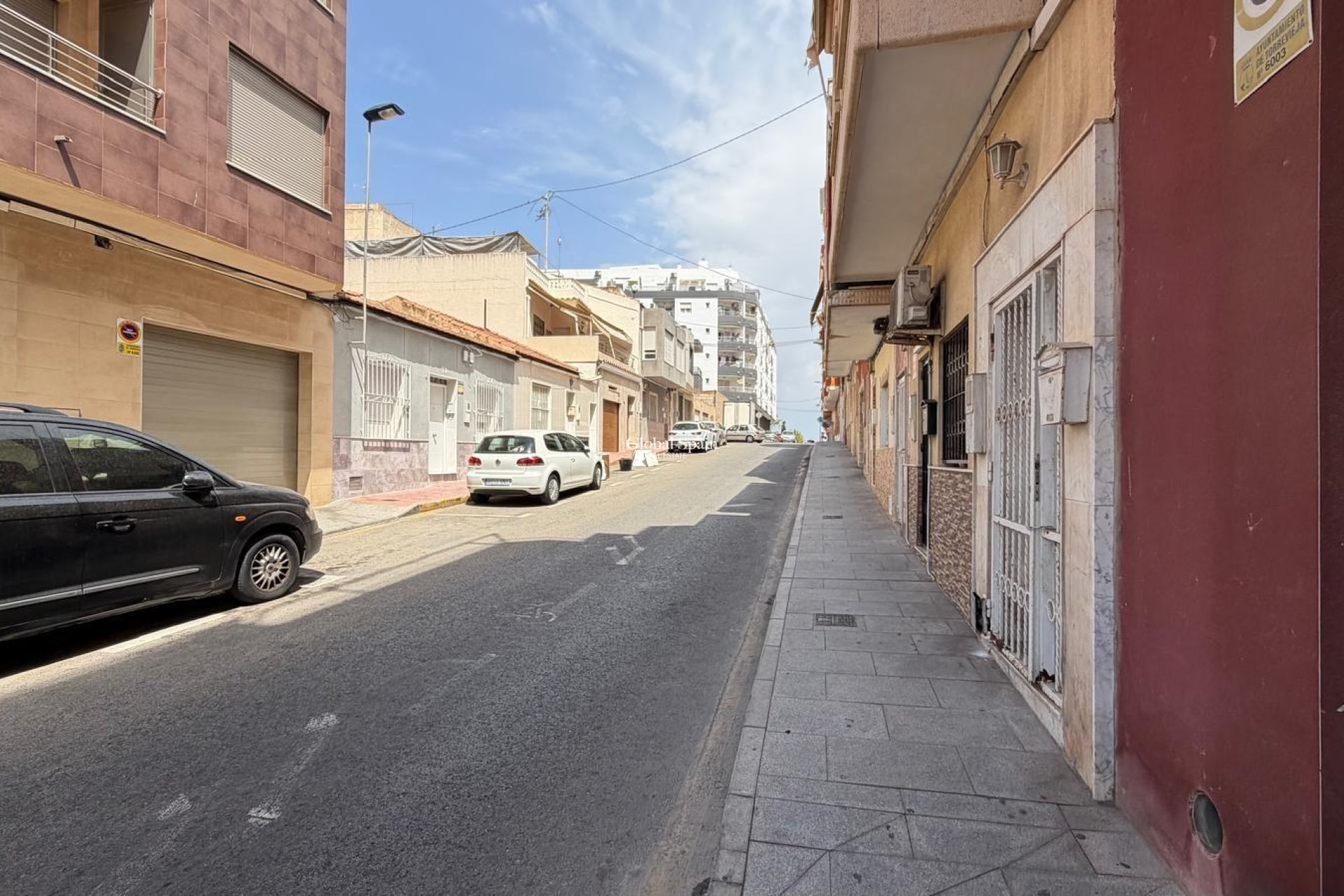 Resale - APARTMENT -
TORREVIEJA - Center