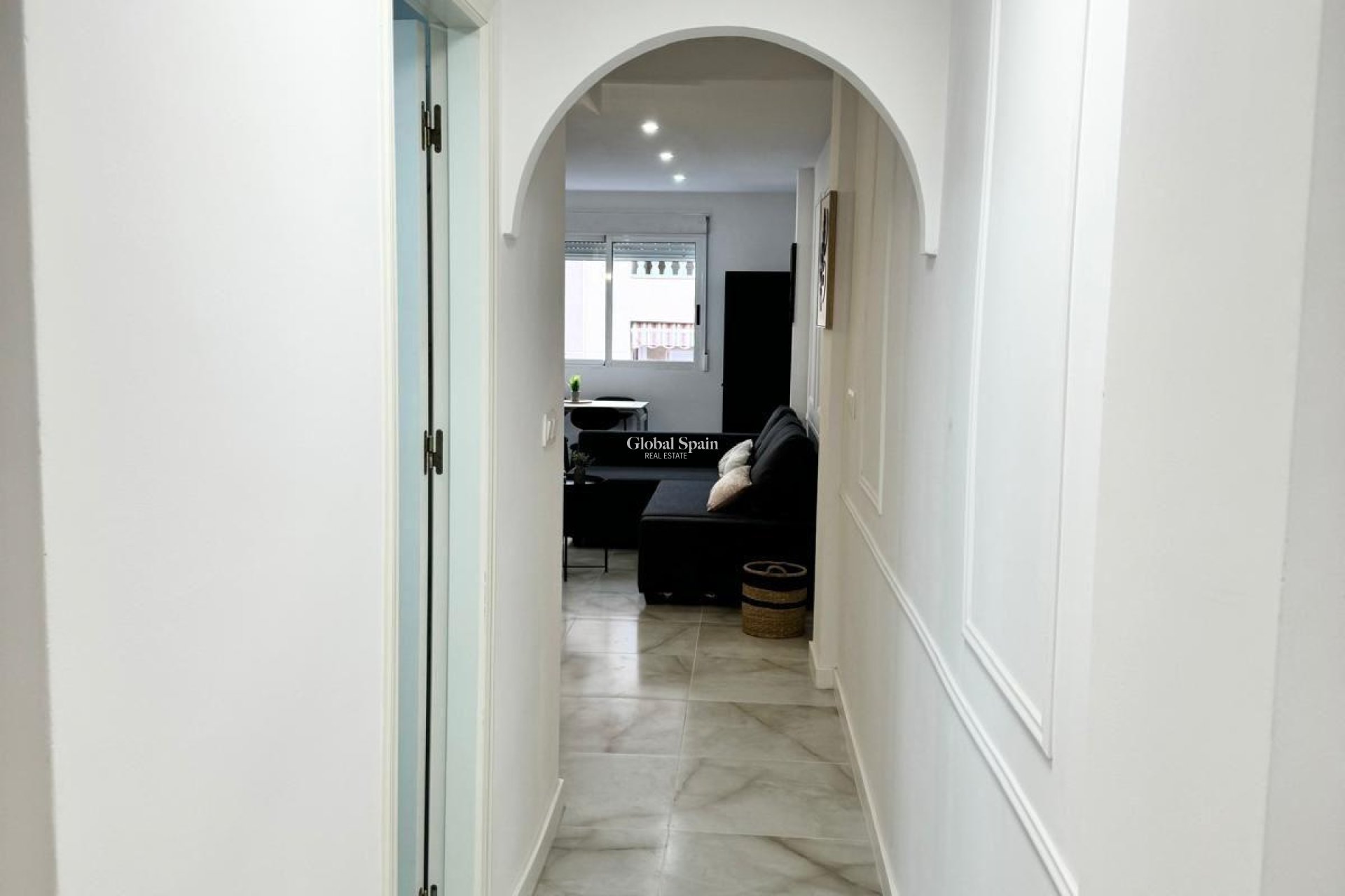 Resale - APARTMENT -
TORREVIEJA - Center