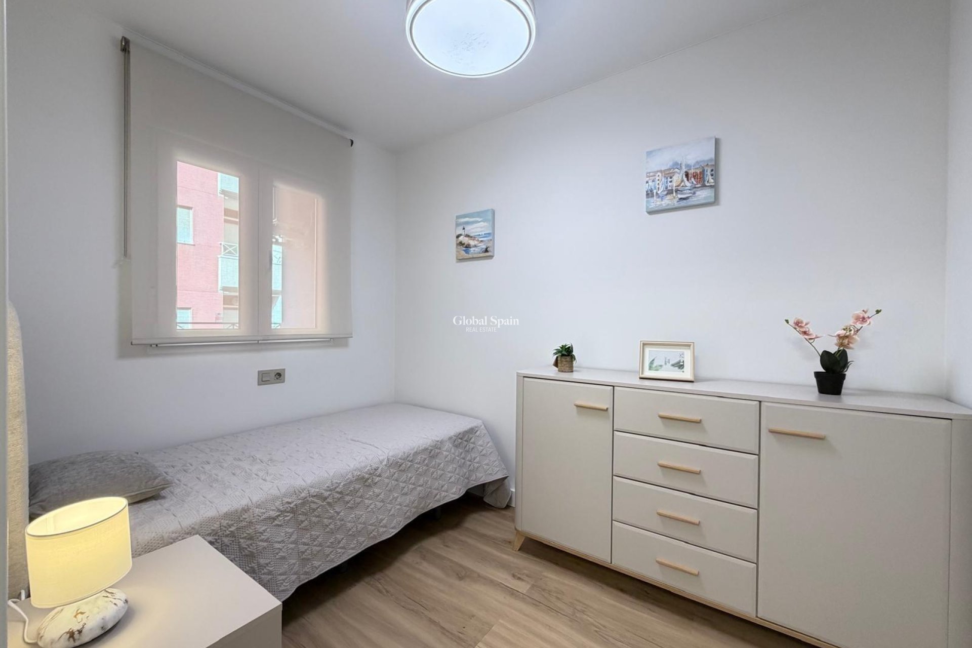 Resale - APARTMENT -
TORREVIEJA - Center