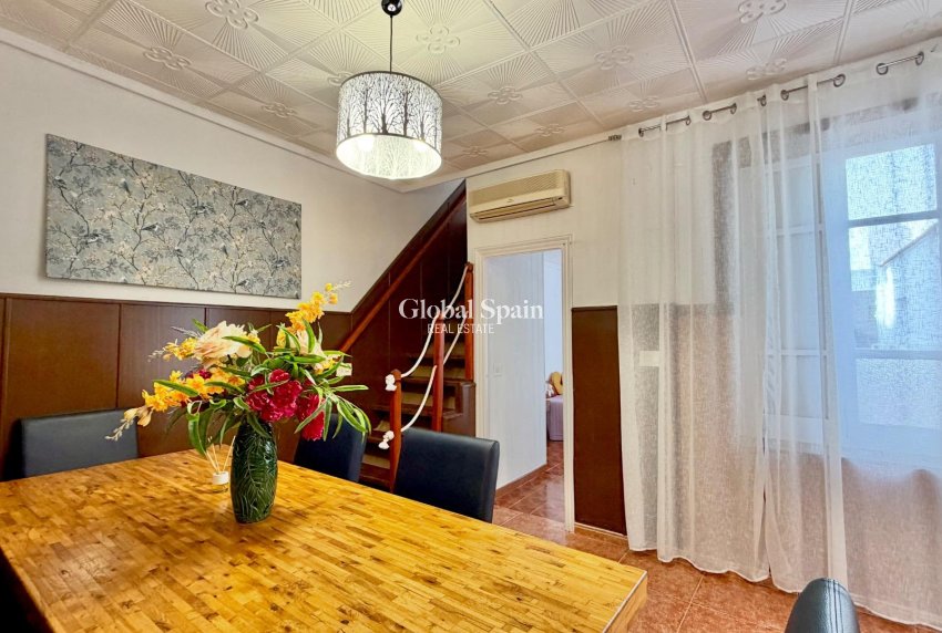 Resale - APARTMENT -
TORREVIEJA - Center
