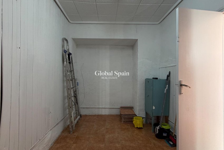 Resale - APARTMENT -
TORREVIEJA - Center