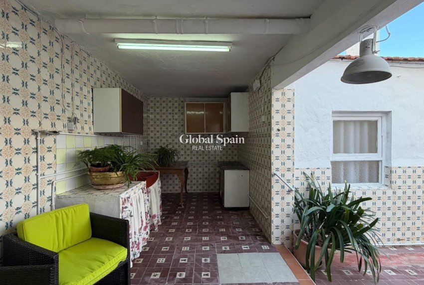 Resale - APARTMENT -
TORREVIEJA - Center