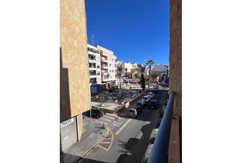 Resale - APARTMENT -
TORREVIEJA - CENTRO CASCO URBANO