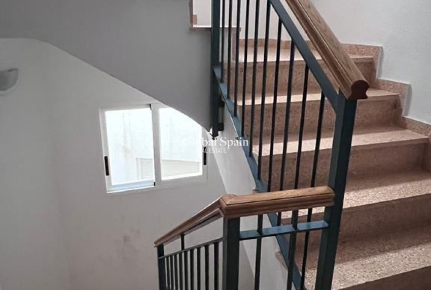 Resale - APARTMENT -
TORREVIEJA - CENTRO CASCO URBANO