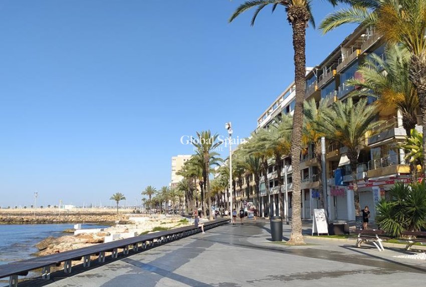 Resale - APARTMENT -
TORREVIEJA - CENTRO CASCO URBANO
