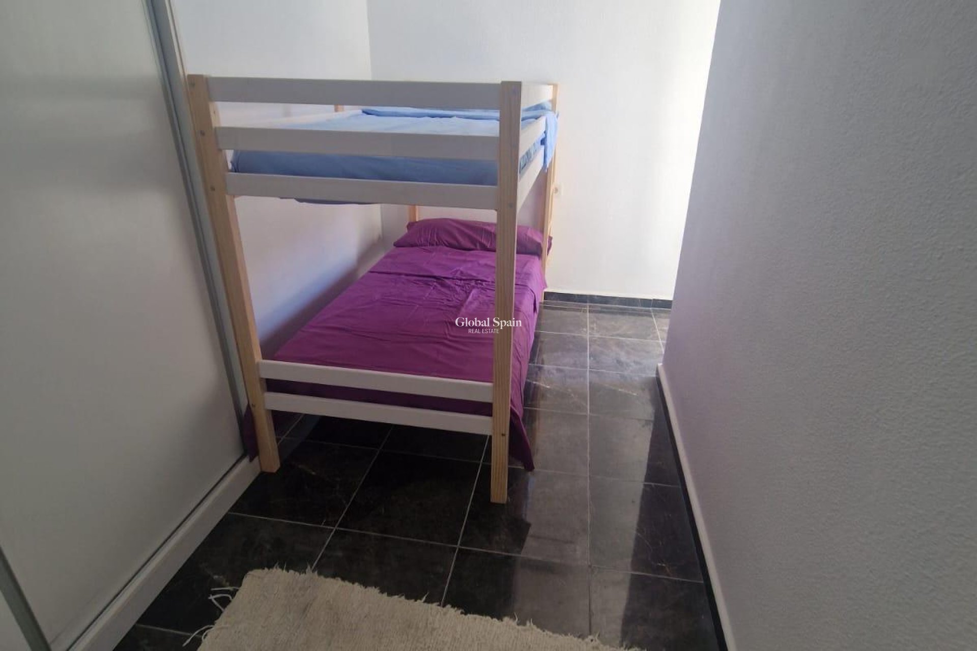 Resale - APARTMENT -
TORREVIEJA - Centro - Muelle Pesquero