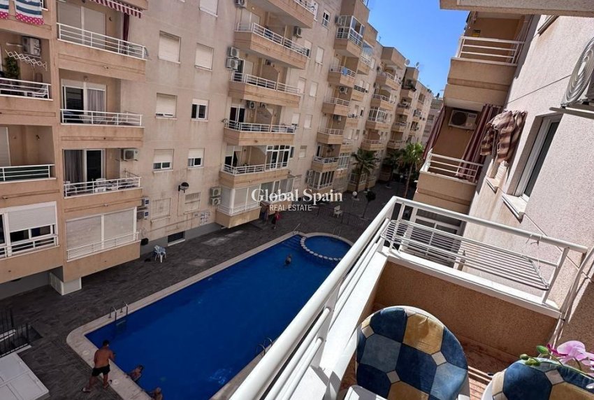 Resale - APARTMENT -
TORREVIEJA - Centro - Muelle Pesquero