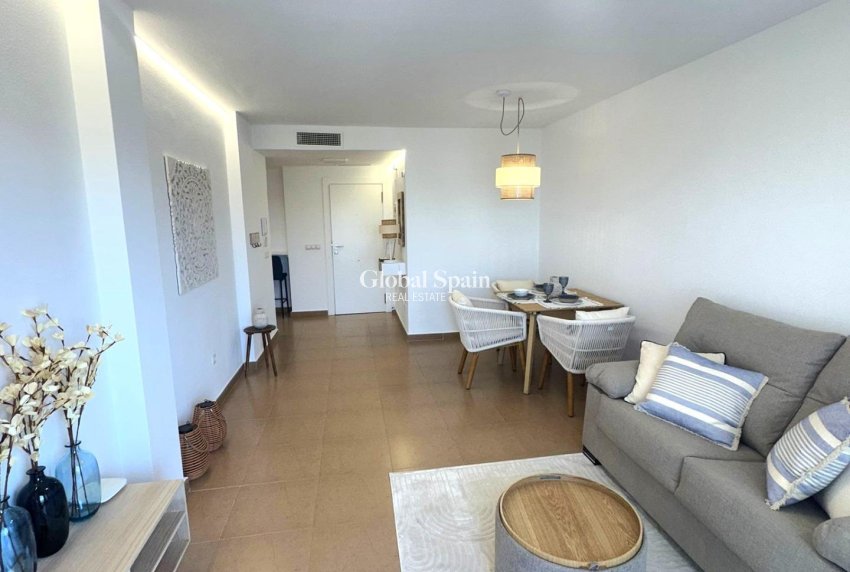 Resale - APARTMENT -
TORREVIEJA - Centro - Muelle Pesquero