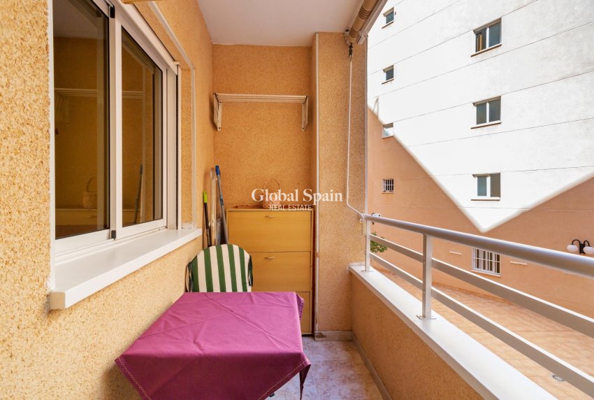 Resale - Apartment -
TORREVIEJA - Centro