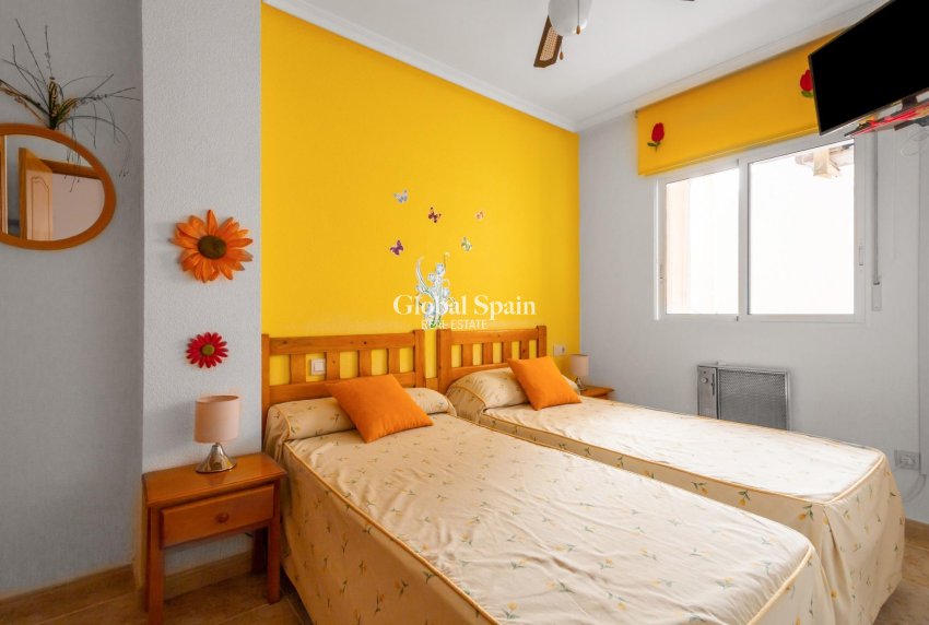Resale - Apartment -
TORREVIEJA - Centro