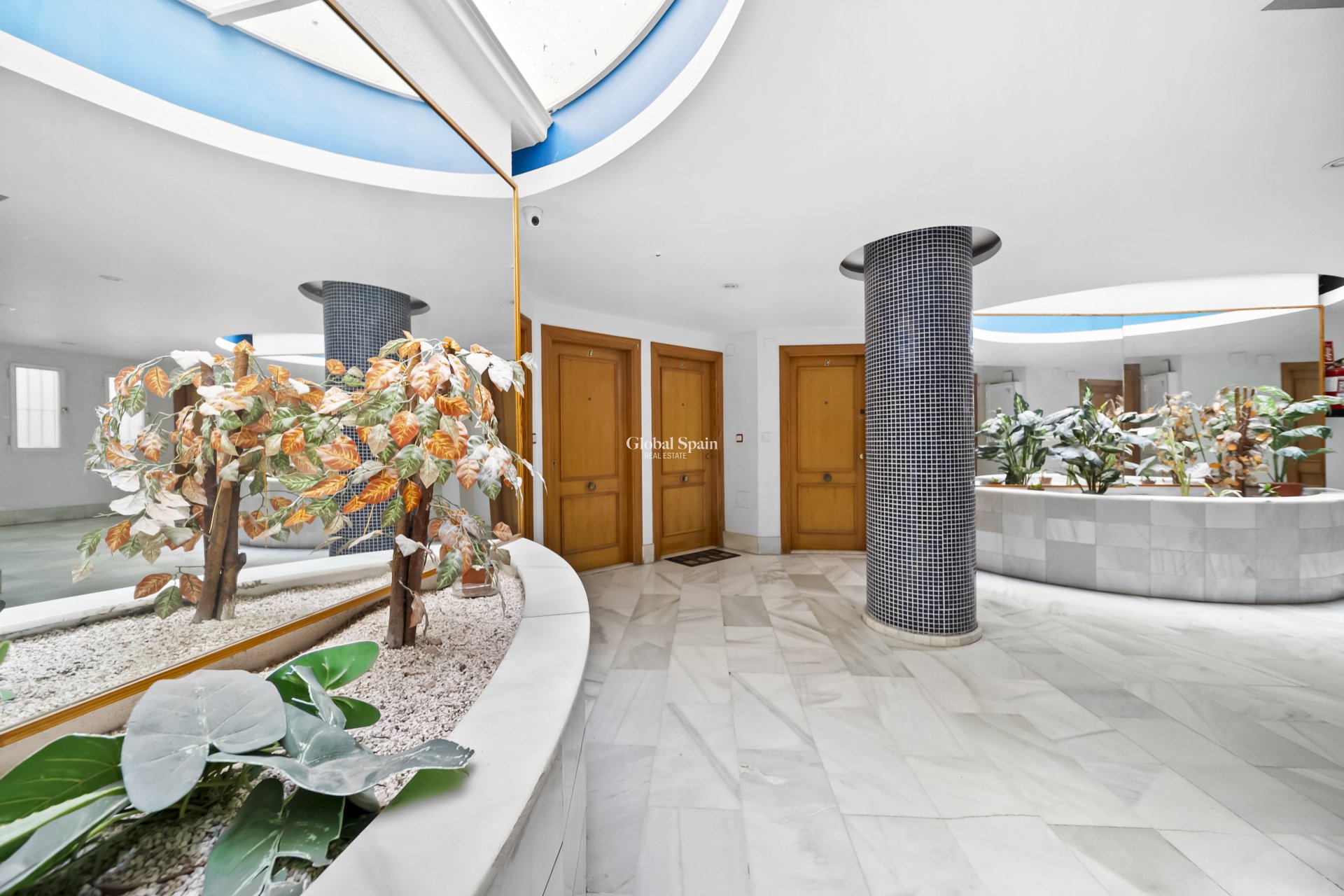 Resale - Apartment -
TORREVIEJA - Centro