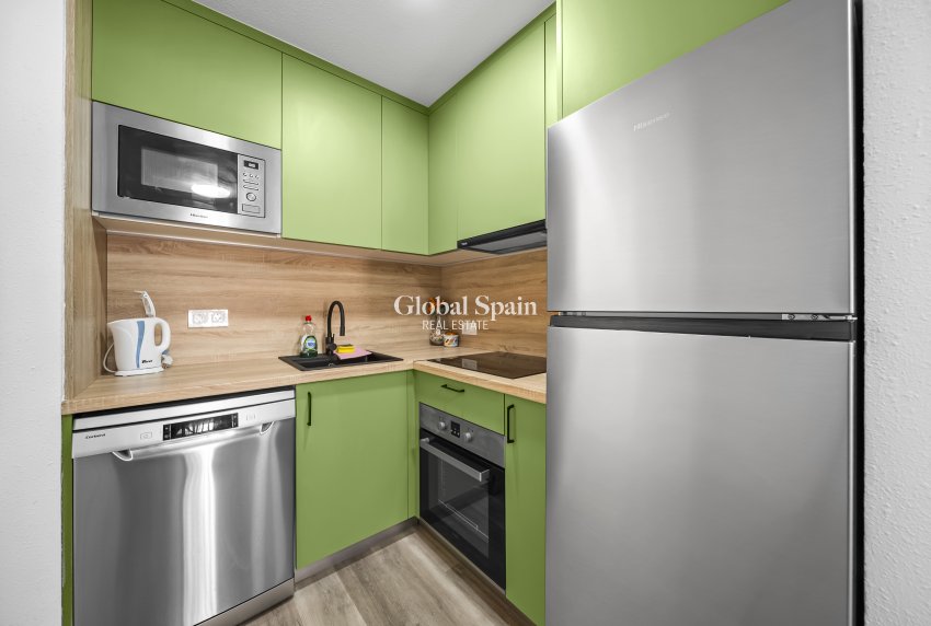 Resale - Apartment -
TORREVIEJA - Centro