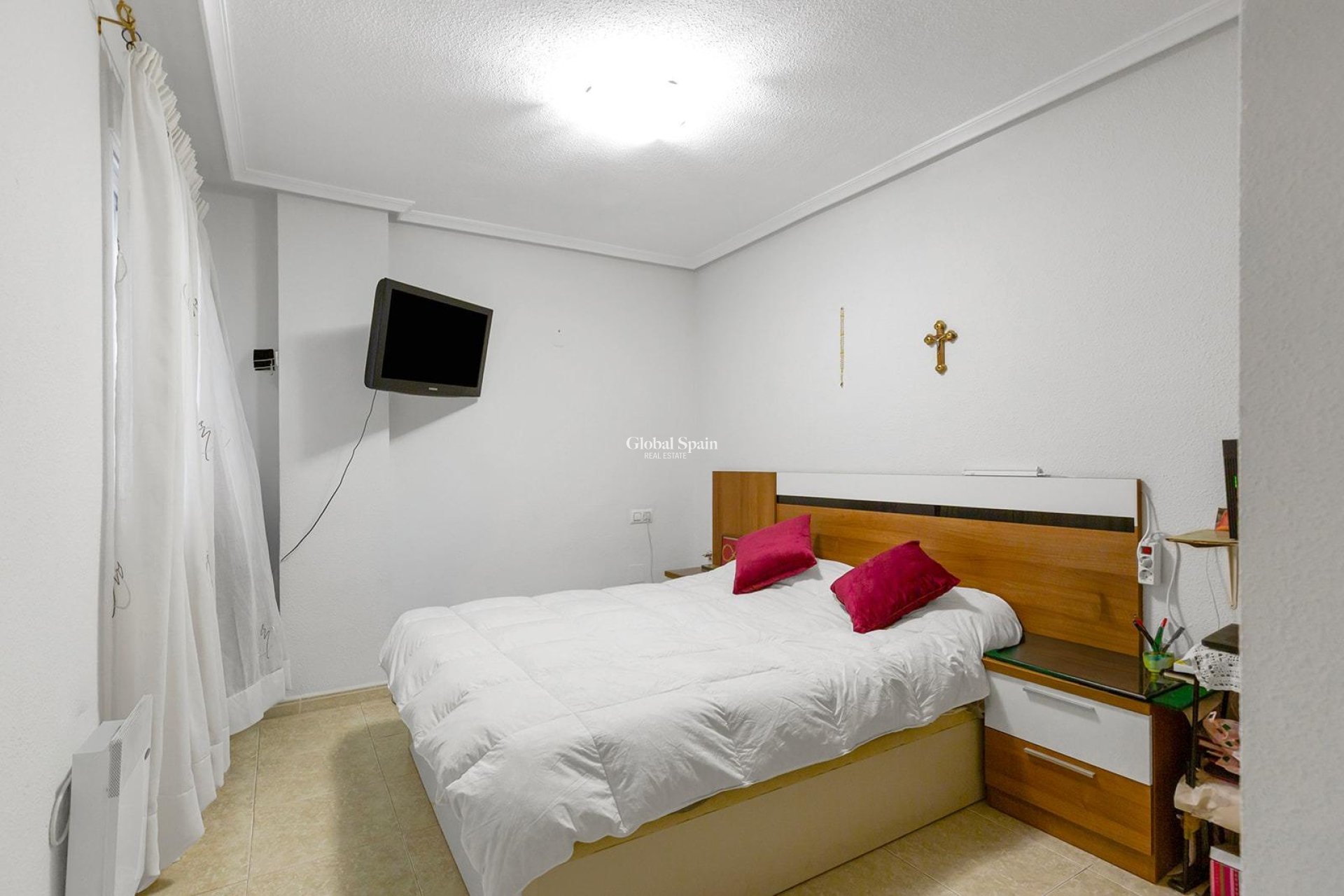 Resale - APARTMENT -
TORREVIEJA - Centro