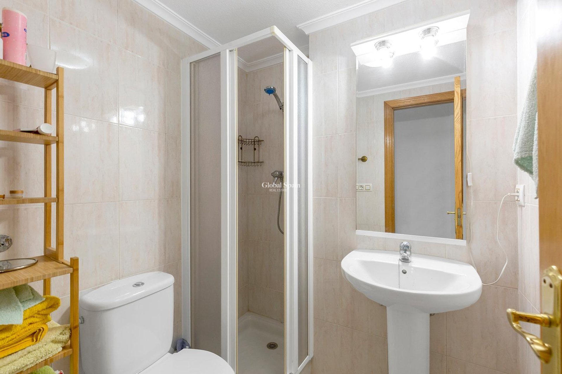 Resale - APARTMENT -
TORREVIEJA - Centro