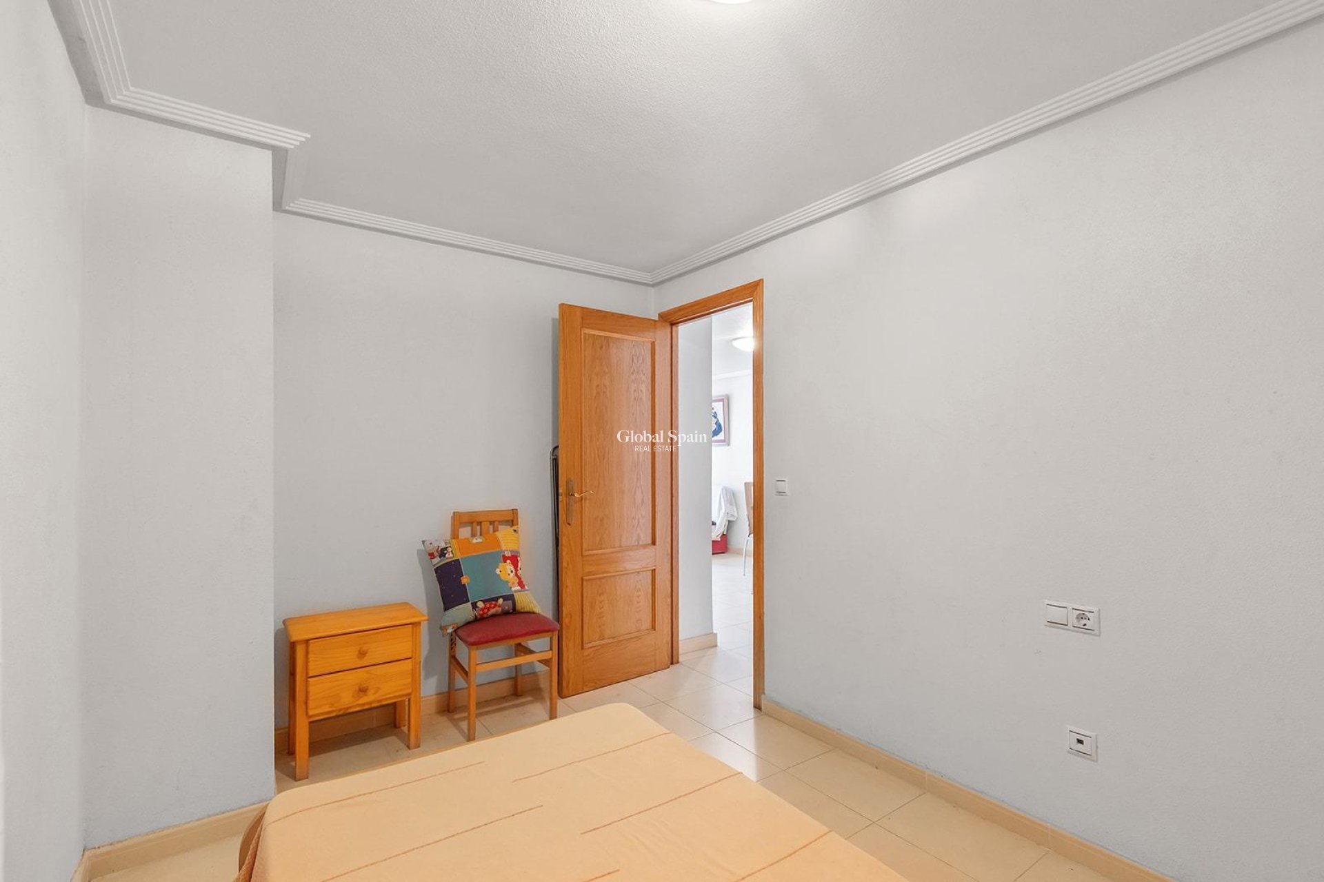 Resale - APARTMENT -
TORREVIEJA - Centro