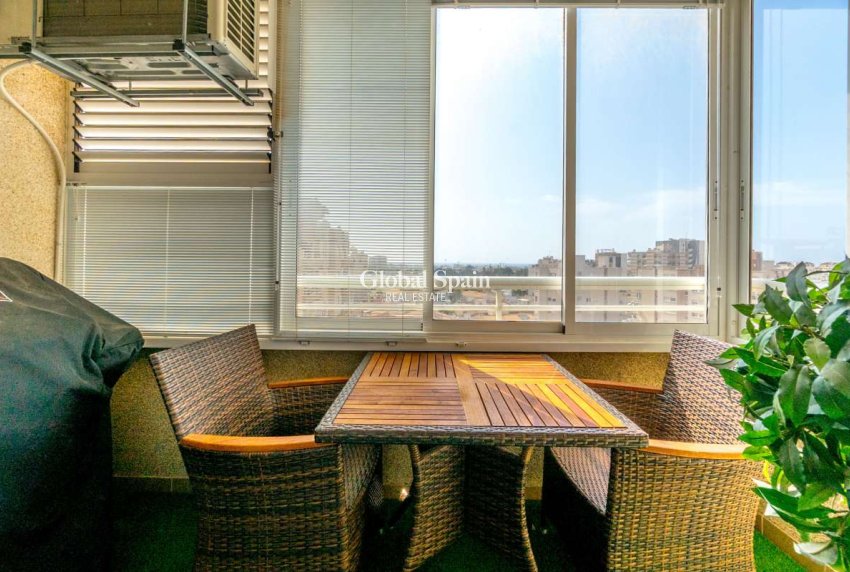 Resale - APARTMENT -
TORREVIEJA - Costa Blanca