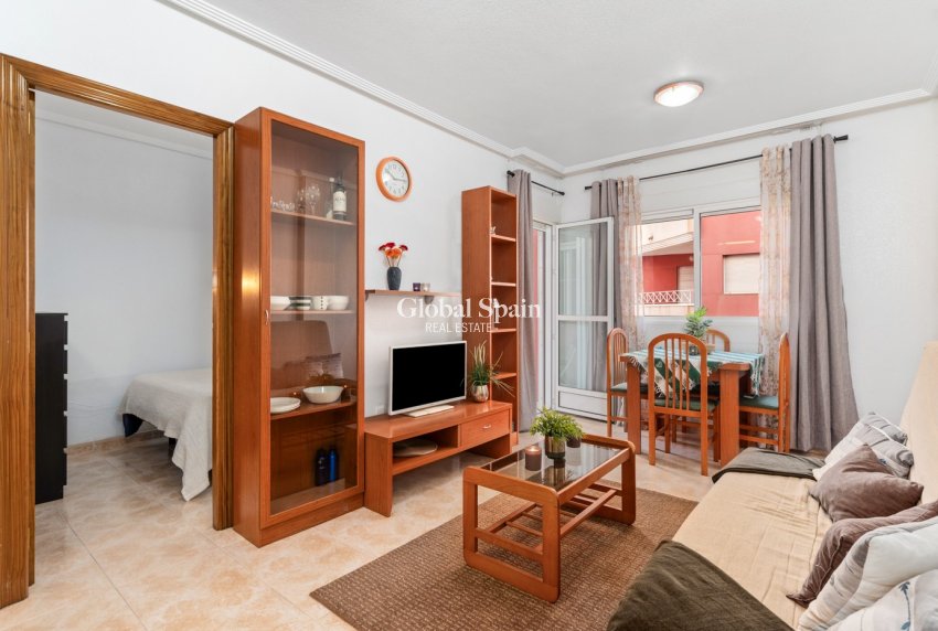 Resale - APARTMENT -
TORREVIEJA - Costa Blanca