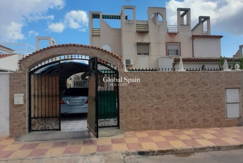 Resale - APARTMENT -
TORREVIEJA - Costa Blanca