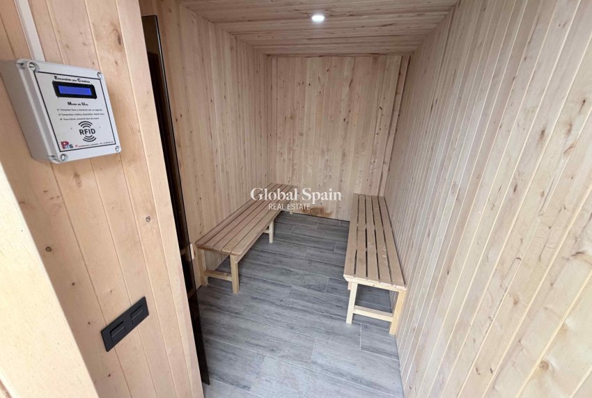 Resale - APARTMENT -
TORREVIEJA - Costa Blanca