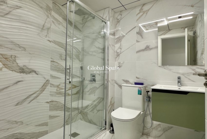 Resale - APARTMENT -
TORREVIEJA - Costa Blanca