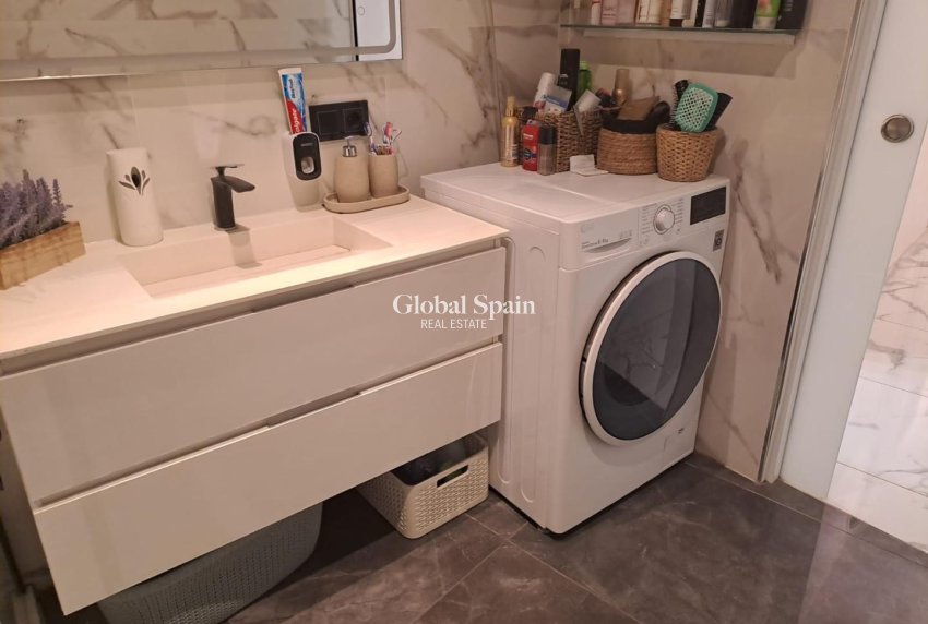 Resale - APARTMENT -
TORREVIEJA - Costa Blanca