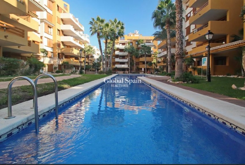 Resale - APARTMENT -
TORREVIEJA - Costa Blanca