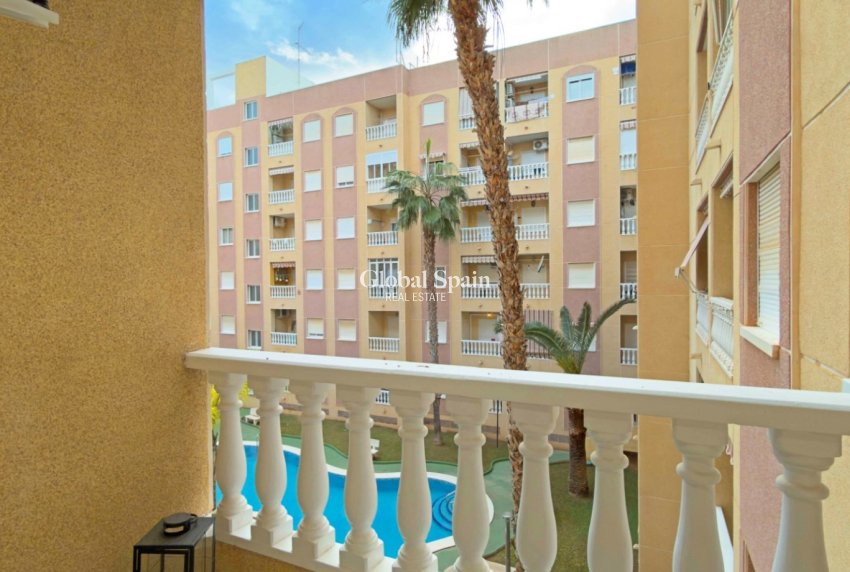 Resale - APARTMENT -
TORREVIEJA - Costa Blanca