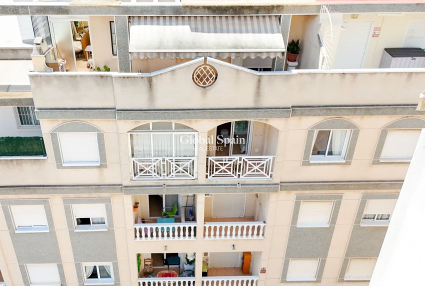 Resale - APARTMENT -
TORREVIEJA - Costa Blanca