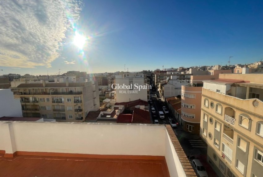 Resale - APARTMENT -
TORREVIEJA - Costa Blanca