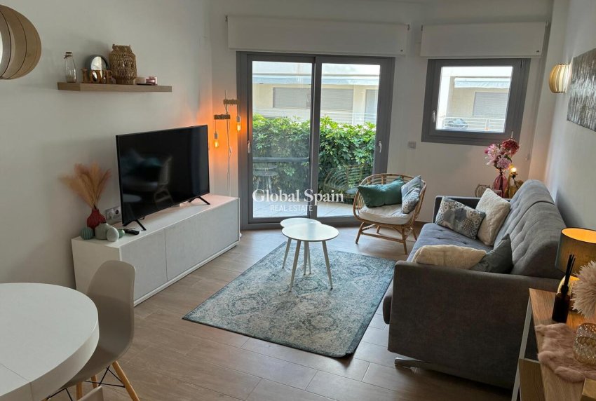 Resale - APARTMENT -
TORREVIEJA - Costa Blanca