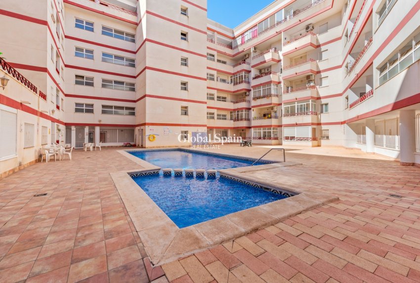Resale - APARTMENT -
TORREVIEJA - Costa Blanca