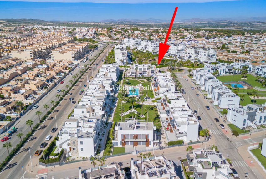 Resale - APARTMENT -
TORREVIEJA - Costa Blanca